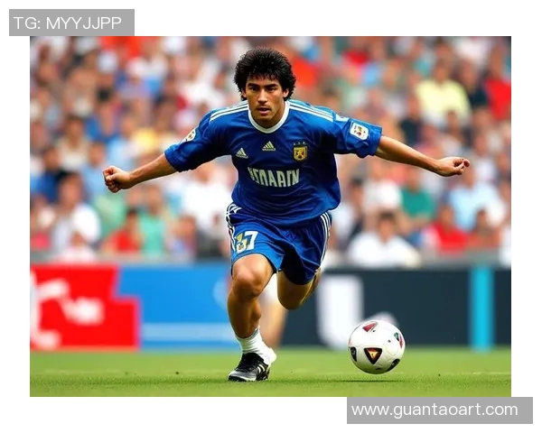 多字名字的足球明星们在绿茵场上的传奇故事与辉煌成就解析